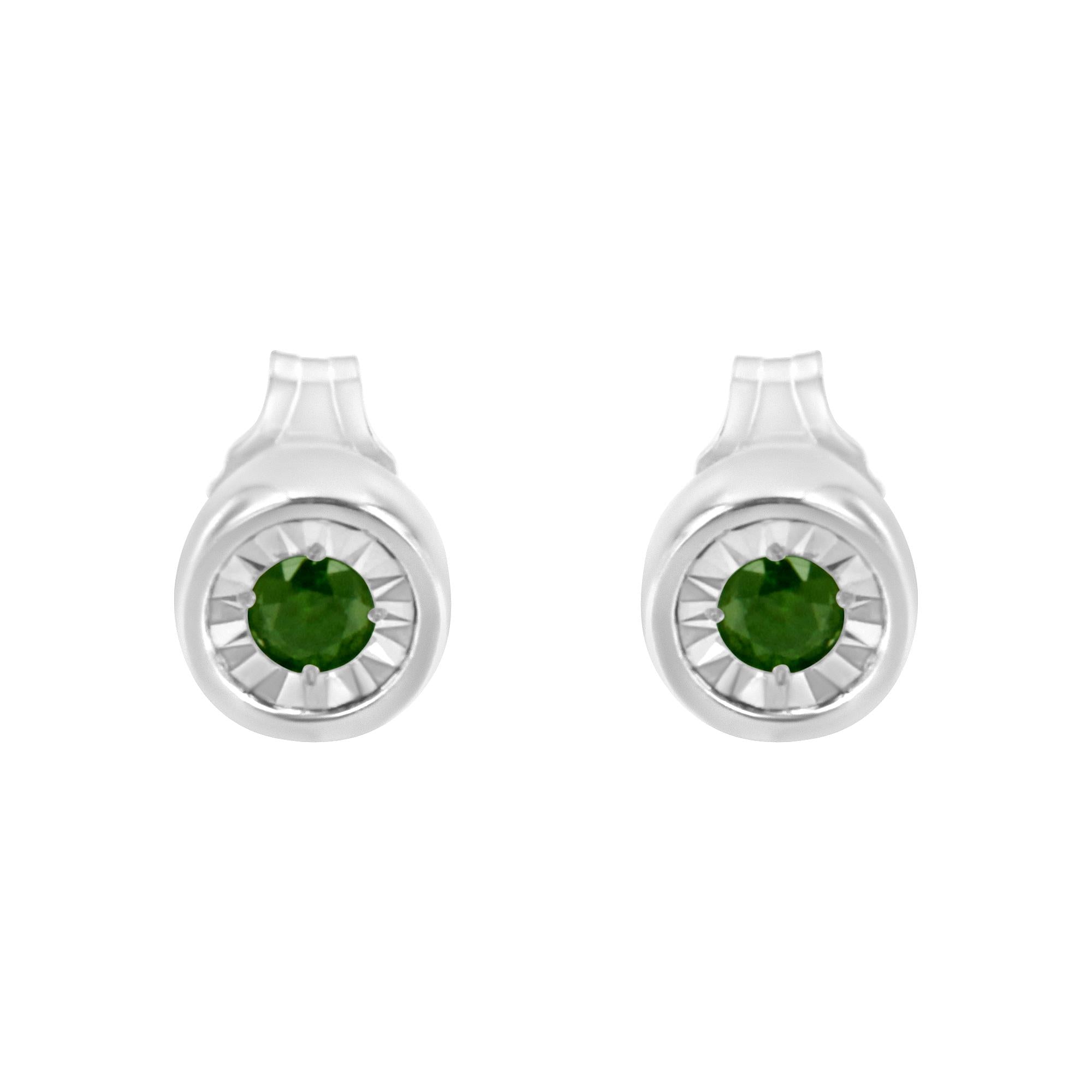 1/5 CTTW Green & Clear Diamond Stud Earrings in 925 Sterling Silver – Miracle-Set, Color-Enhanced, I1–I2 Clarity