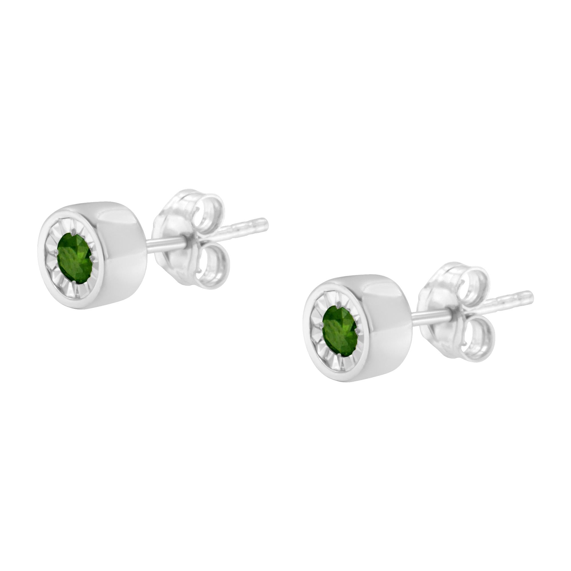 1/5 CTTW Green & Clear Diamond Stud Earrings in 925 Sterling Silver – Miracle-Set, Color-Enhanced, I1–I2 Clarity